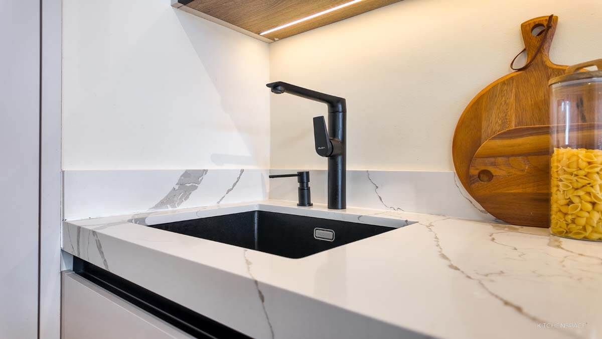 Minimalist Marble Kitchen